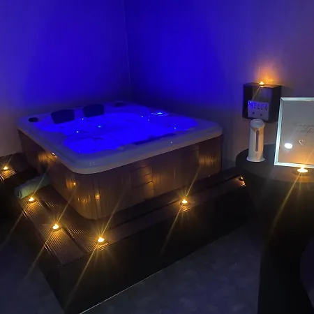 Maison Avec Jacuzzi Holiday home *