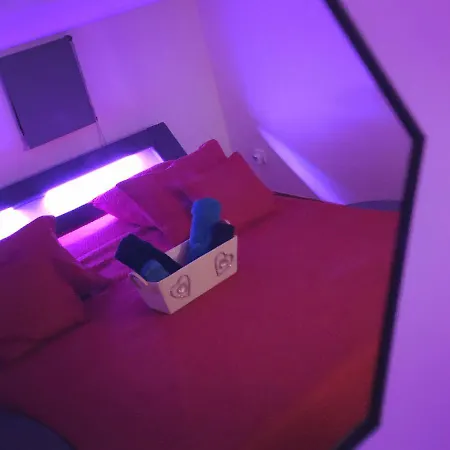 Holiday home Maison Avec Jacuzzi Chas
